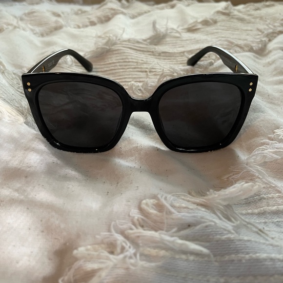 Sojos Accessories - Black square-shaped Sojos sunglasses